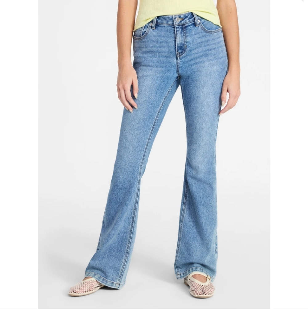 No Boundaries Women's Size 12 Mid Rise Bootcut Jeans NWT Medium Wash